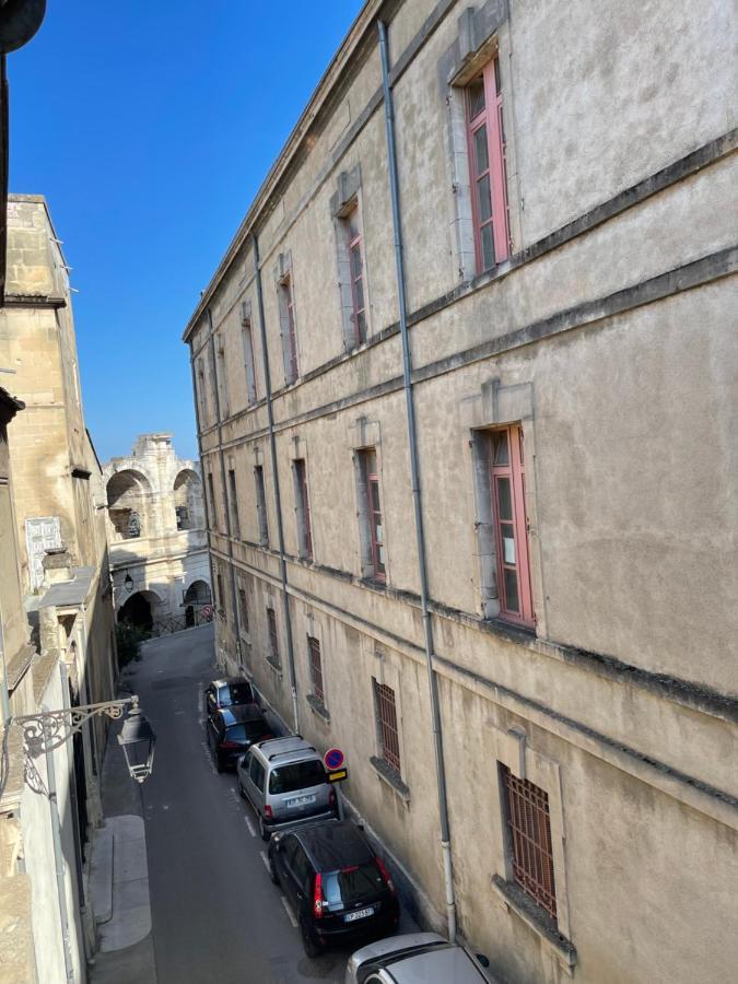 Duplex Avec Vue Sur Les Arenes Apartment Arles Exterior foto